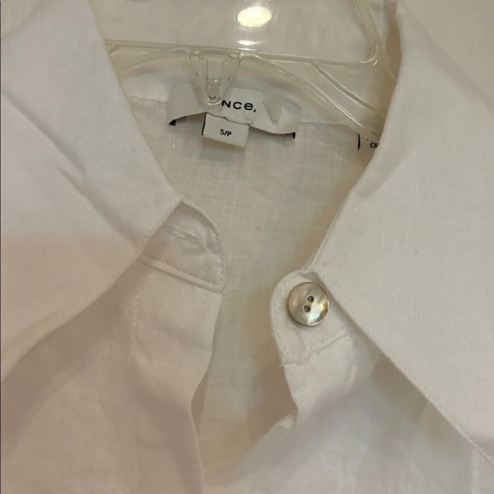 Vince White Linen-Blend Button Collar Shirt - Picture 2 of 7